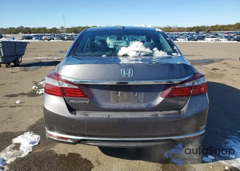 2016 Honda Accord Ex z USA, uszkodzony, nr VIN 1HGCR2F71GA183420